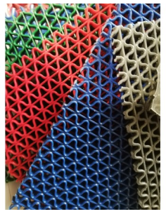 TAPETE ZIG ZAG 40X67 VINIL