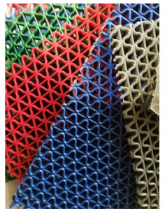 TAPETE ZIG ZAG 60X90 VINIL